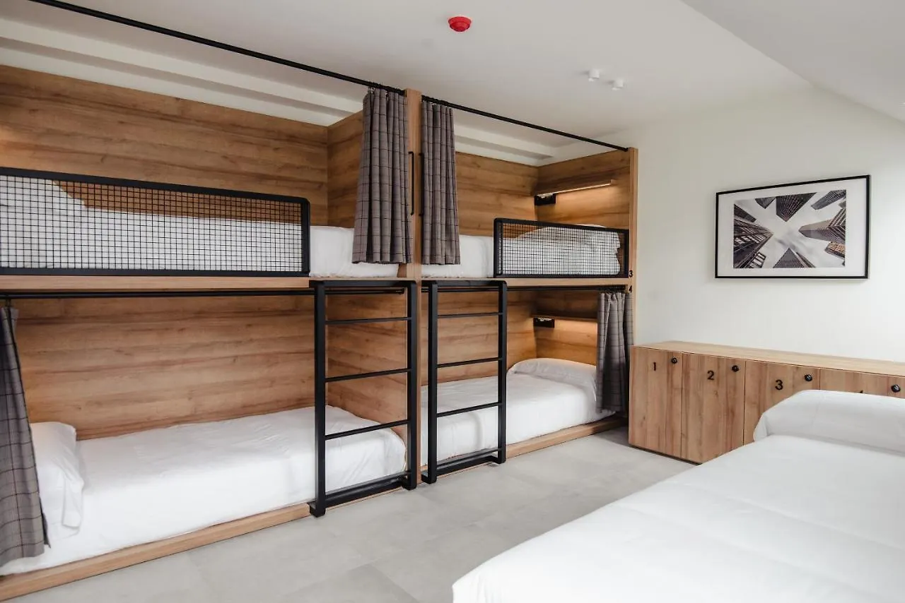 Latroupe La Granja Hostel Bilbao 0*,