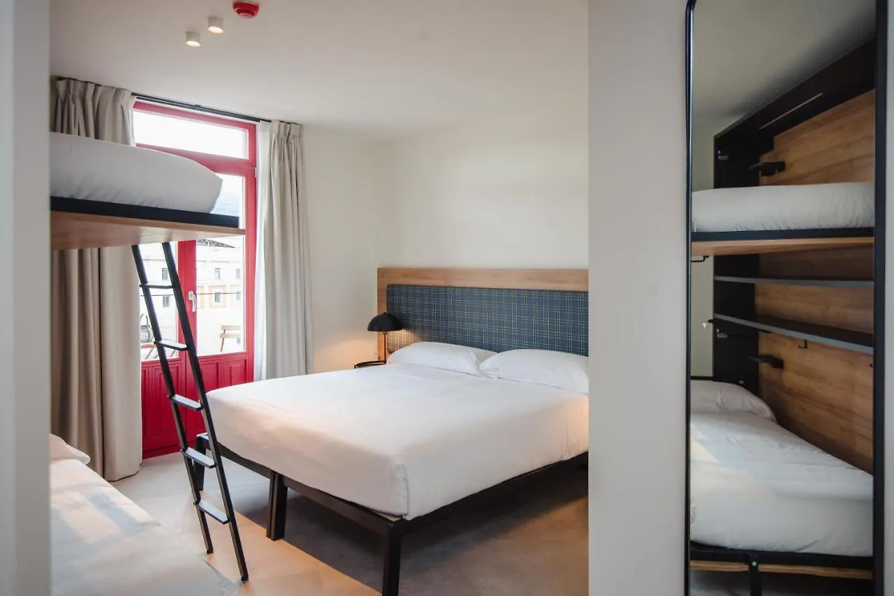 Latroupe La Granja Hostel Bilbao 0*,  Spain