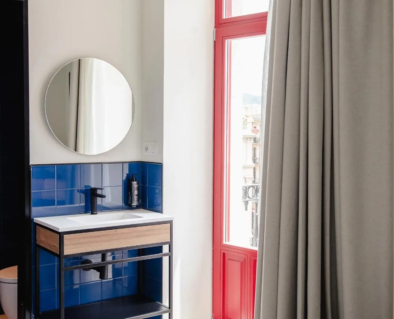 Latroupe La Granja Hostel Bilbao 0*,  Spain