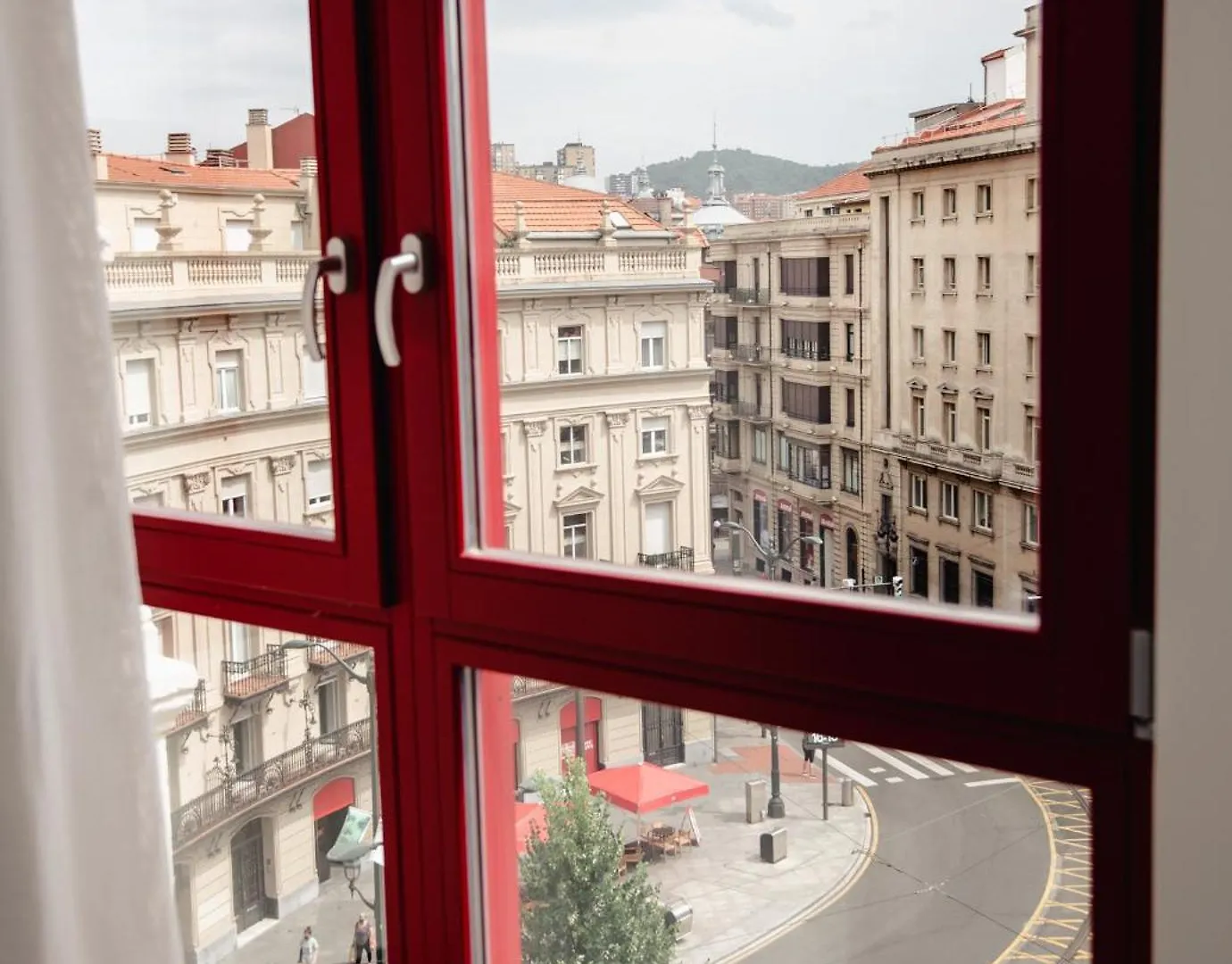 Latroupe La Granja Hostel Bilbao Spain