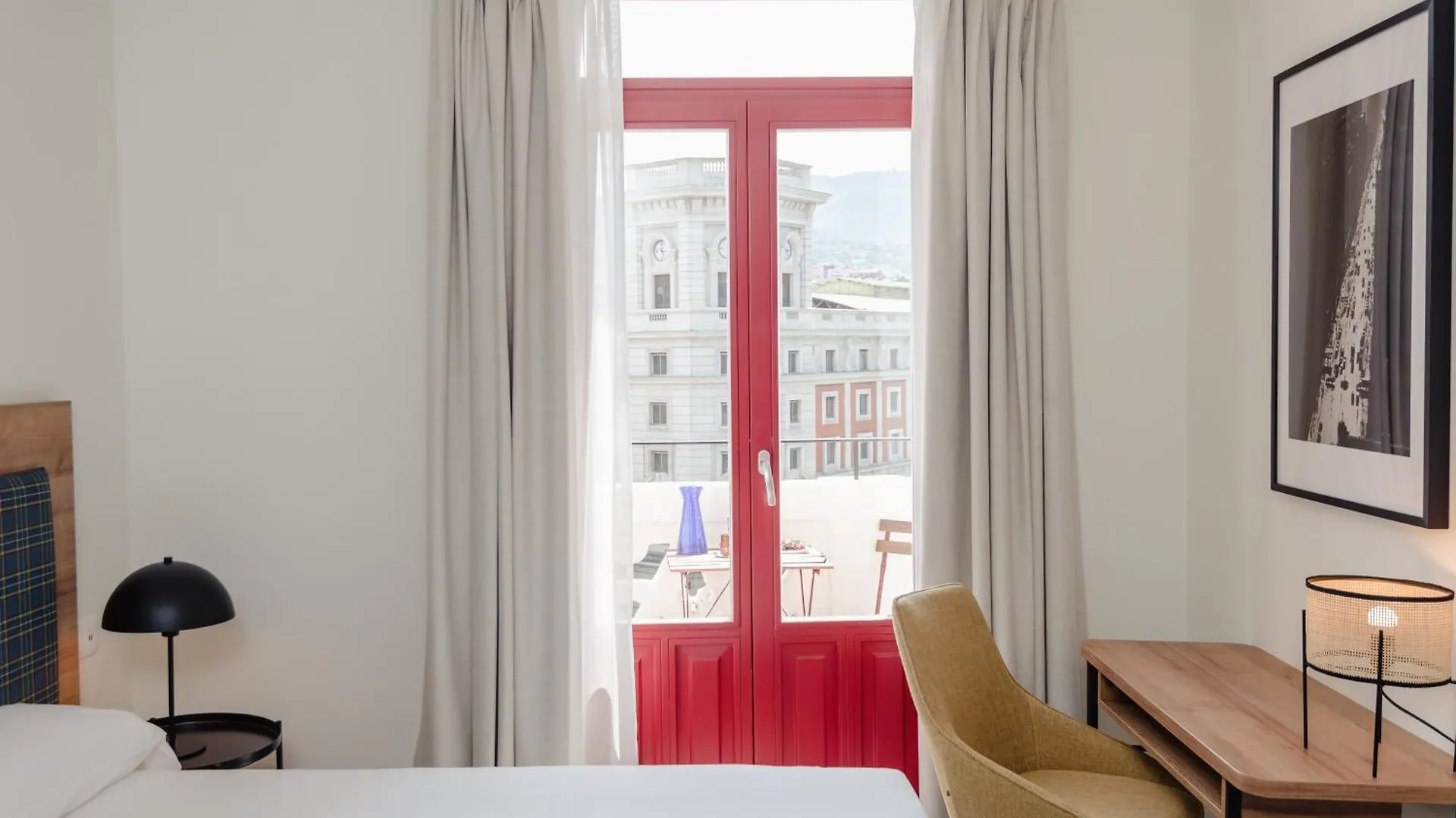 Latroupe La Granja Hostel Bilbao Spain
